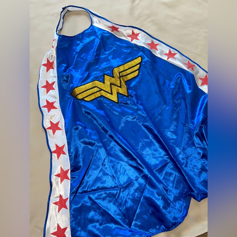 Wonder Woman cape